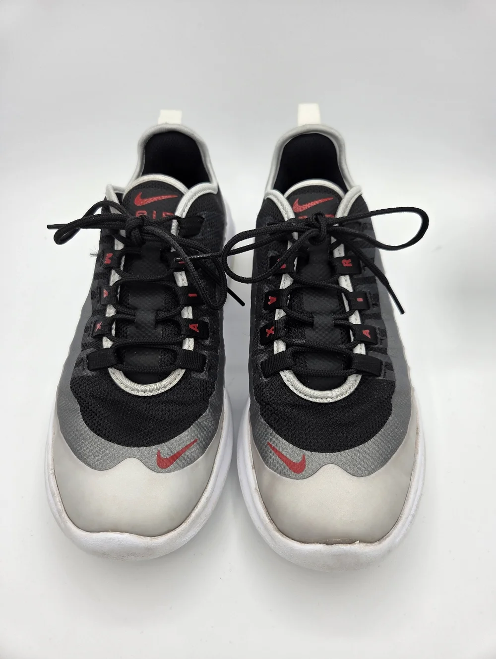 Rare- Nike Air Max Axis Running Shoes 6.5 Youth‎
